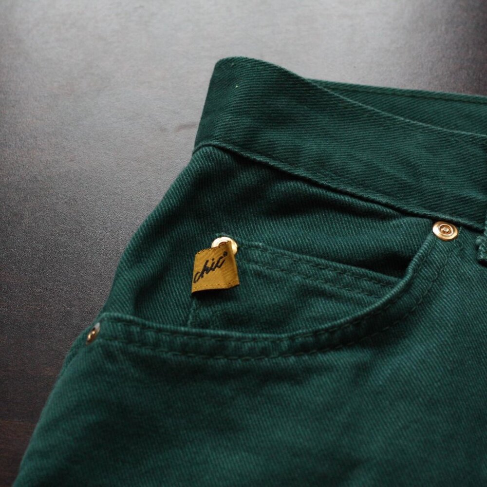 Vintage 90s Chic High-Waisted Green Denim (31x31) – Rare Find